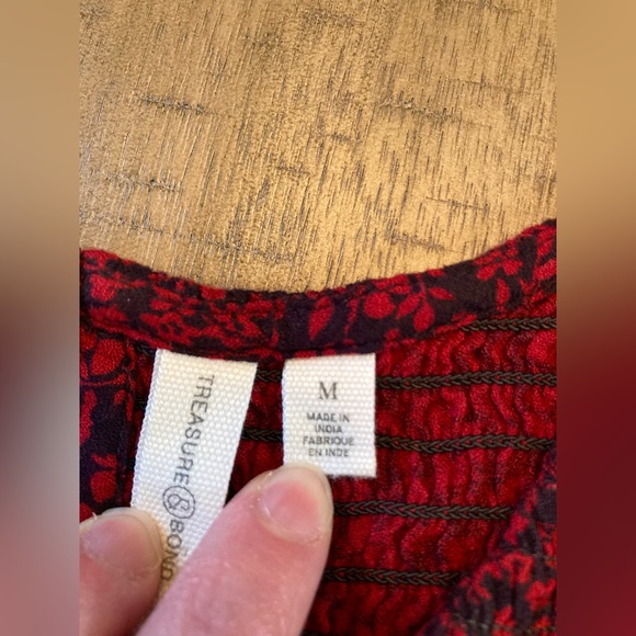 Nordstrom Red/Black Floral Long Sleeve Blouse - Size M - Picture 4 of 6